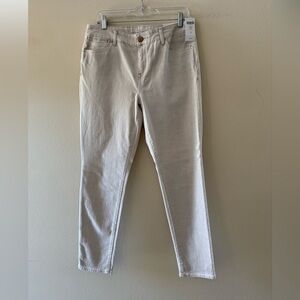 Chico's Women’s Platinum Light Beige/Cream Jeggings Size 1 NEW with tags